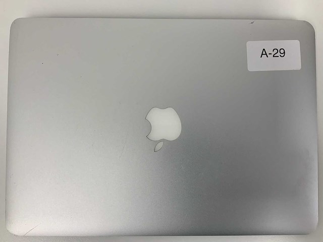 Apple a1466 13-inch macbook air mjvg2n/a laptop - afbeelding 2 van  3