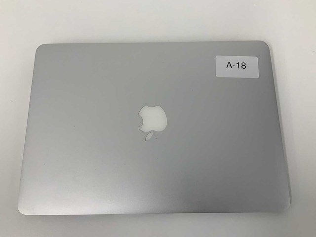 Apple a1466 13-inch macbook air mqd32n/a laptop - afbeelding 2 van  3