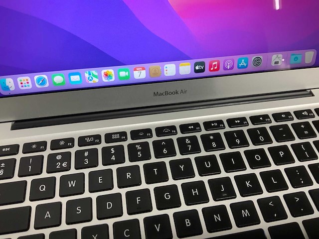 Apple a1466 macbook air (i7) laptop - afbeelding 3 van  8