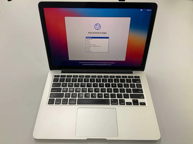 Apple a1502 13-inch macbook pro me864ll/a laptop - afbeelding 1 van  3