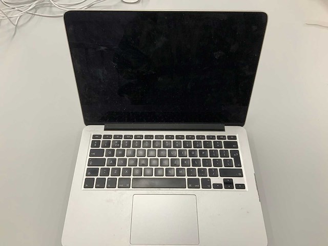 Apple a1502 13-inch macbook pro mf839ll/a laptop - afbeelding 1 van  3