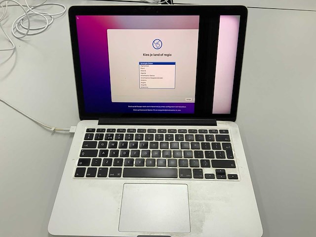 Apple a1502 13-inch macbook pro mf839ll/a laptop - afbeelding 1 van  2