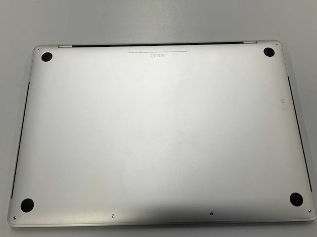 Apple a1707 15-inch macbook pro laptop - afbeelding 3 van  3