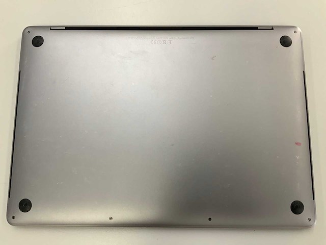 Apple a1707 15-inch macbook pro mptr2n/a laptop - afbeelding 3 van  3