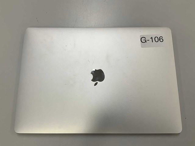 Apple a1707 15-inch macbook pro mptu2n/a laptop - afbeelding 2 van  3
