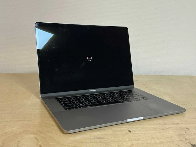 Apple a1707 i7-7700hq macbook pro - afbeelding 1 van  4