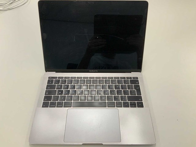 Apple a1708 13-inch macbook pro mpxq2ll/a laptop - afbeelding 1 van  3