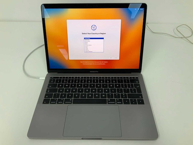 Apple a1708 13-inch macbook pro mpxq2n/a laptop - afbeelding 1 van  3