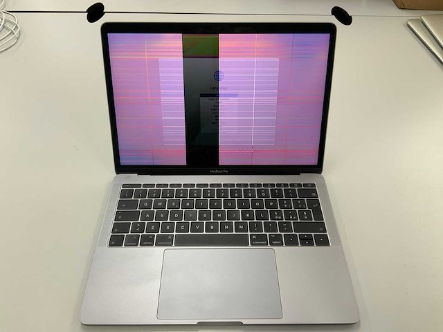 Apple a1708 13-inch macbook pro mpxq2n/a laptop - afbeelding 1 van  3