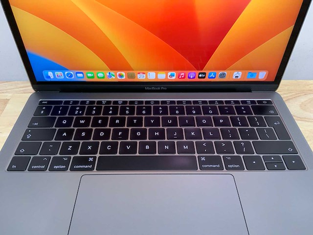 Apple a1708 macbook pro laptop - afbeelding 2 van  7