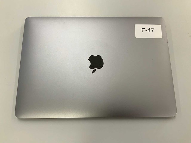 Apple a1932 13-inch macbook air mre82n/a laptop - afbeelding 2 van  3
