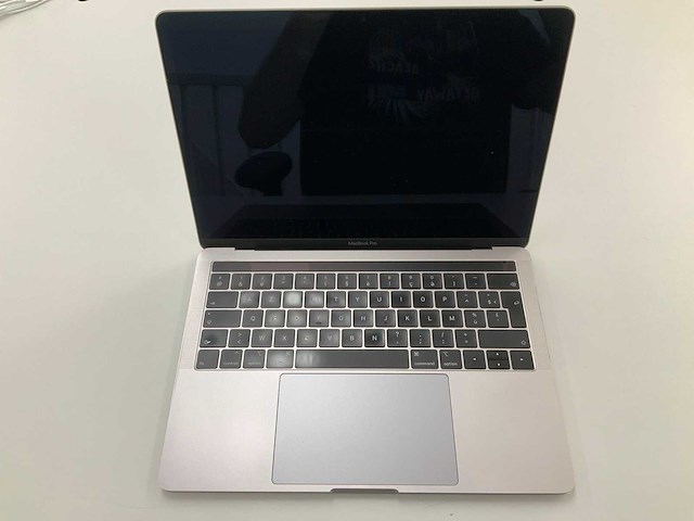 Apple a1989 13-inch macbook pro mr9r2n/a laptop - afbeelding 1 van  3