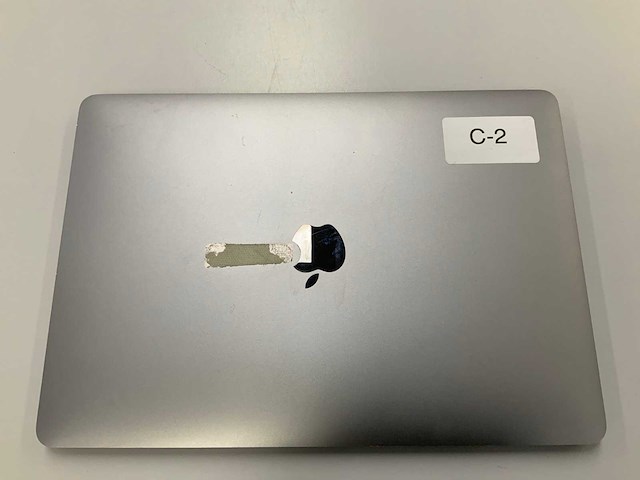 Apple a1989 13-inch macbook pro mv962n/a laptop - afbeelding 2 van  3