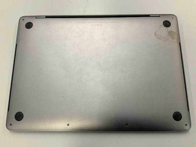 Apple a1989 13-inch macbook pro mv962n/a laptop - afbeelding 3 van  3