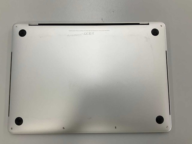 Apple a1989 13-inch macbook pro mv992n/a laptop - afbeelding 3 van  3