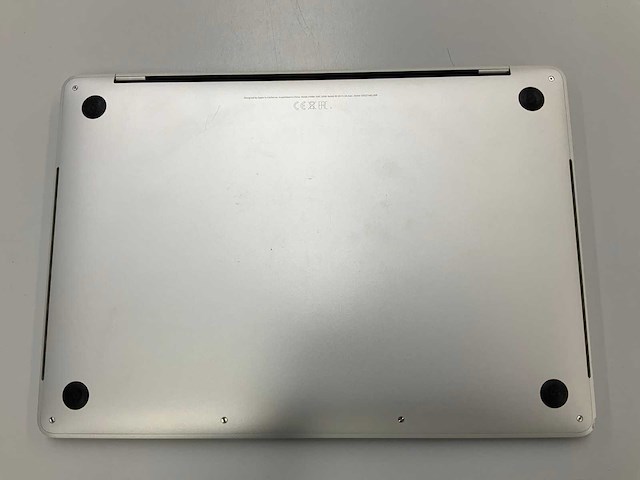 Apple a1989 13-inch macbook pro mv9a2n/a laptop - afbeelding 3 van  3