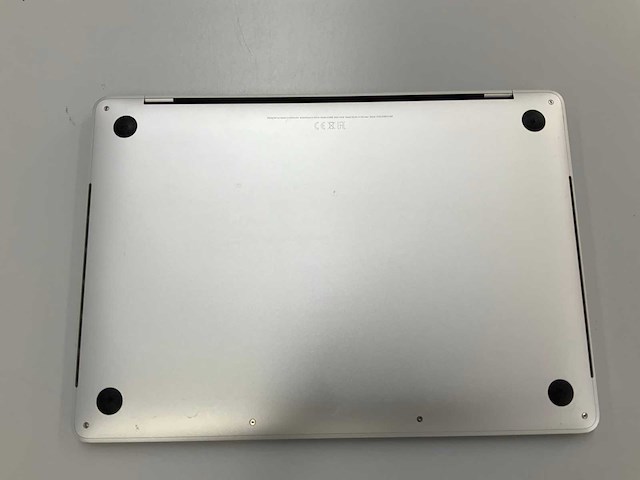 Apple a1989 13-inch macbook pro mv9a2n/a laptop - afbeelding 3 van  3