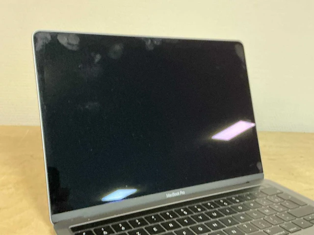 Apple a1989 macbook pro - afbeelding 2 van  4