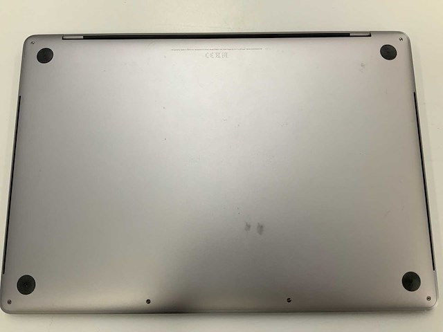 Apple a1990 15-inch macbook pro laptop - afbeelding 1 van  1
