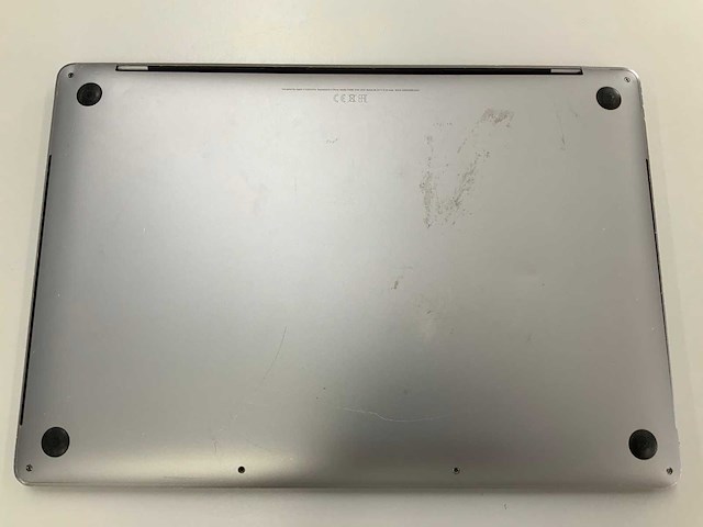 Apple a1990 15-inch macbook pro mr932ll/a laptop fmi - afbeelding 2 van  2