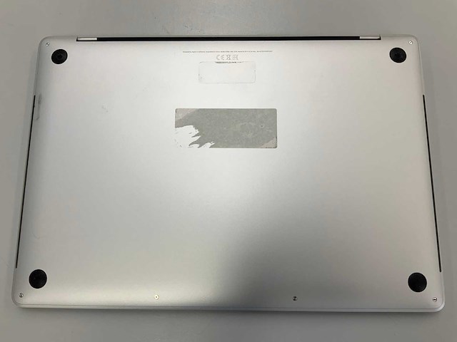Apple a1990 15-inch macbook pro mr962n/a laptop fmi - afbeelding 3 van  3
