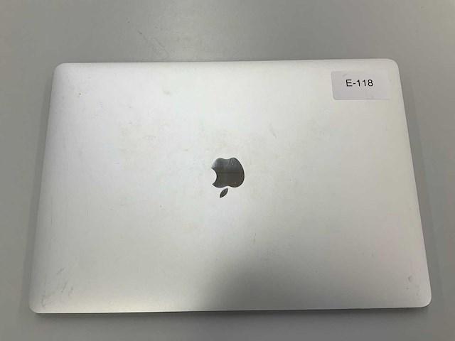 Apple a1990 15-inch macbook pro mr962n/a laptop - afbeelding 2 van  3