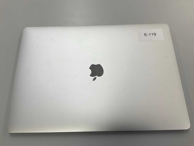 Apple a1990 15-inch macbook pro mr962n/a laptop - afbeelding 2 van  3