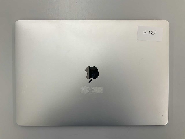 Apple a1990 15-inch macbook pro mr962n/a laptop - afbeelding 2 van  3