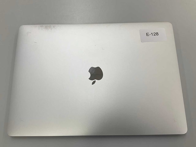 Apple a1990 15-inch macbook pro mr962n/a laptop - afbeelding 2 van  3
