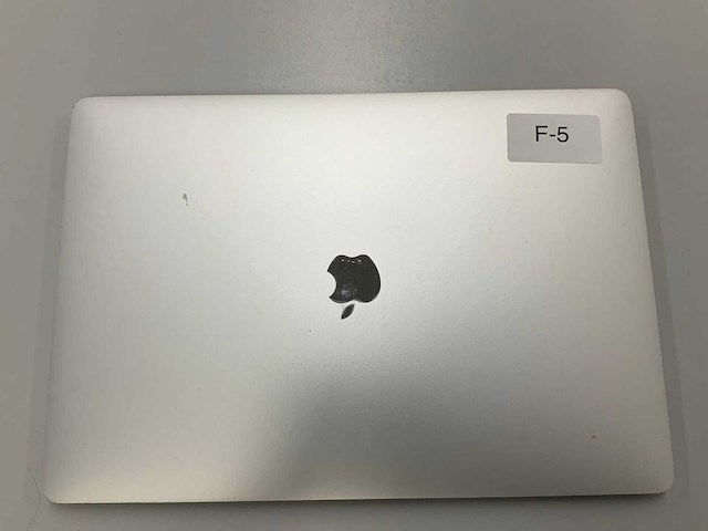 Apple a1990 15-inch macbook pro mr962n/a laptop - afbeelding 2 van  3