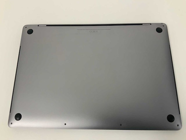 Apple a2141 16-inch macbook pro mvvj2n/a laptop - afbeelding 3 van  3