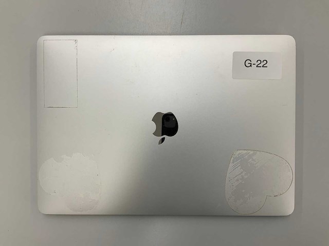 Apple a2158 13-inch macbook pro muhq2n/a laptop - afbeelding 2 van  3