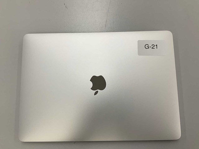 Apple a2159 13-inch macbook pro muhq2n/a laptop - afbeelding 2 van  3