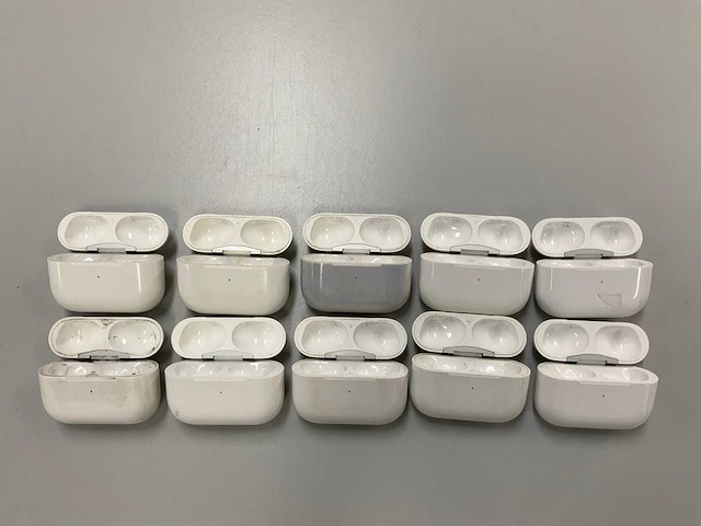 Apple a2190 airpods 1 pro lege charging cases (10x) - afbeelding 1 van  2