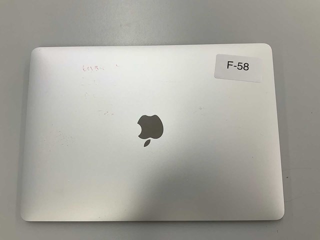 Apple a2337 13-inch macbook air mgn63ll/a laptop - afbeelding 2 van  2