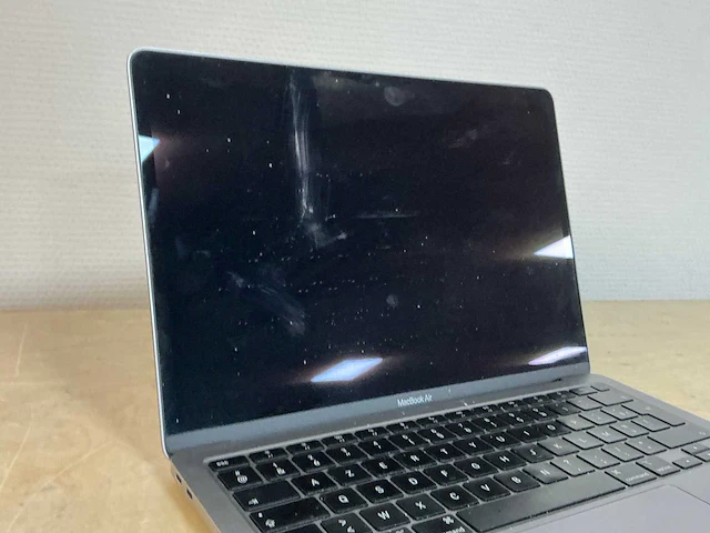 Apple a2337 macbook air - afbeelding 3 van  5