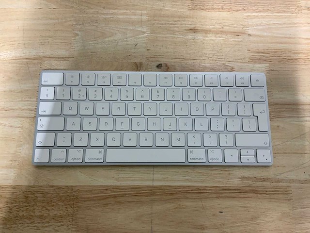Apple a2449 /a1644 magic keyboard (13x) - afbeelding 1 van  2