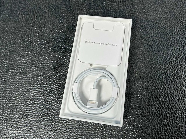 Apple a2628 iphone 13 mini 256gb mobiele telefoon - afbeelding 3 van  4