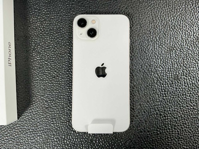 Apple a2633 iphone 13 128gb mobiele telefoon - afbeelding 2 van  4