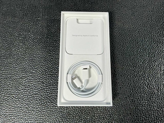 Apple a2633 iphone 13 128gb mobiele telefoon - afbeelding 3 van  4