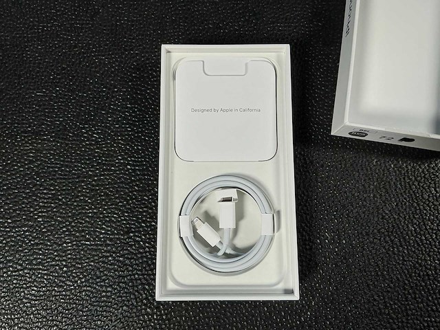 Apple a2633 iphone 13 128gb mobiele telefoon - afbeelding 4 van  4