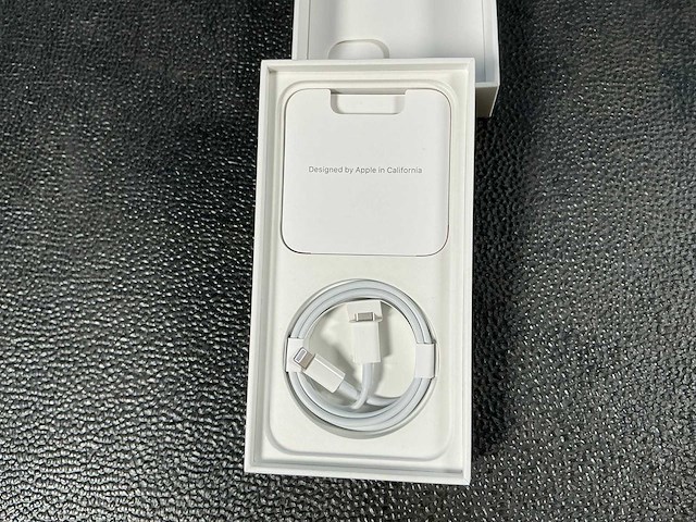 Apple a2633 iphone 13 128gb mobiele telefoon - afbeelding 4 van  4