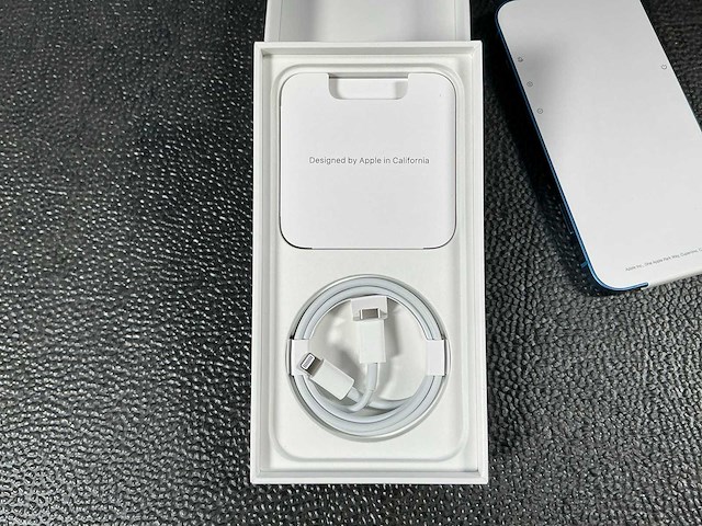 Apple a2633 iphone 13 256gb mobiele telefoon - afbeelding 3 van  4