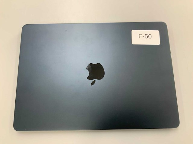 Apple a2681 13-inch macbook air mlxx3n/a laptop - afbeelding 2 van  3