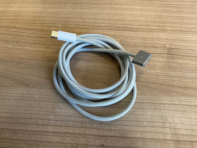 Apple (a2681) macbook air - afbeelding 2 van  7
