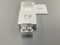Apple a3050 airpods 4 with charging case - afbeelding 2 van  3