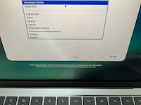 Apple a3113 13-inch macbook air mc8g4n/a laptop - afbeelding 1 van  3