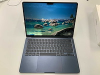 Apple a3240 13-inch macbook air m4 mw123n/a laptop - afbeelding 2 van  5