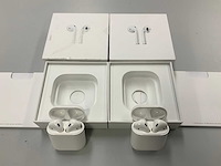 Apple airpods 1 with charging case (2x) - afbeelding 1 van  1