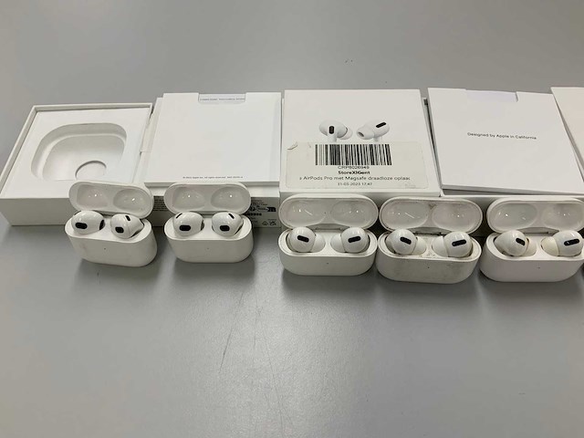 Apple airpods 3 & airpods 1 pro with charging case (8x) - afbeelding 3 van  3